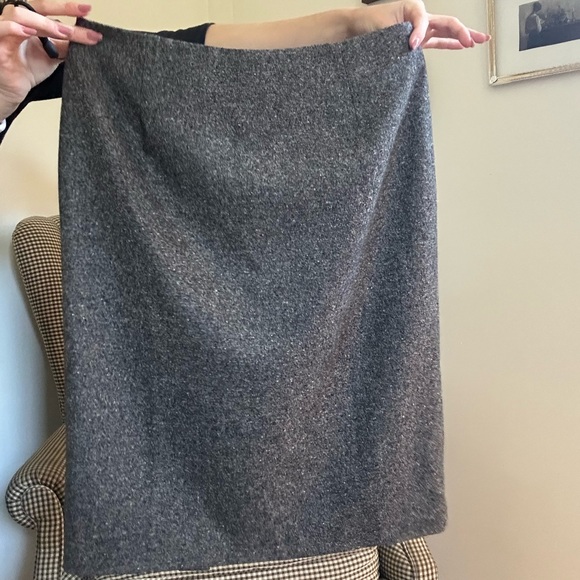 Ann Taylor Charcoal Pencil Skirt - Picture 6 of 13